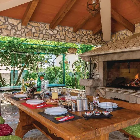 Awesome In With Kitchen Holiday home